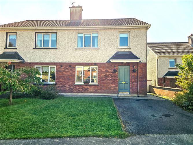 9 Rinn Na Shiona, Castlebar, Co. Mayo, F23X682, historical listing image 1