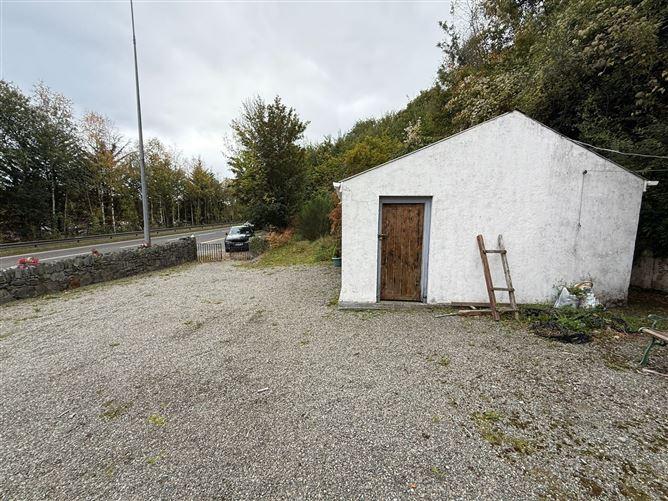 Original advertisement for CASTLE HEIGHT, BALLYCASHEEN, KILLARNEY
