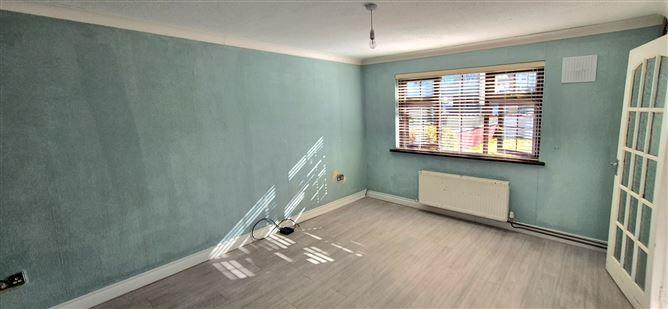 17, Rivermeade Drive, historical listing image 4