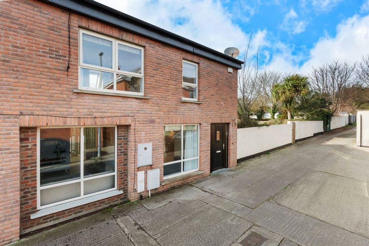 8 Abbeyfield Lawns, Killester,   Dublin 5, historical listing image 1