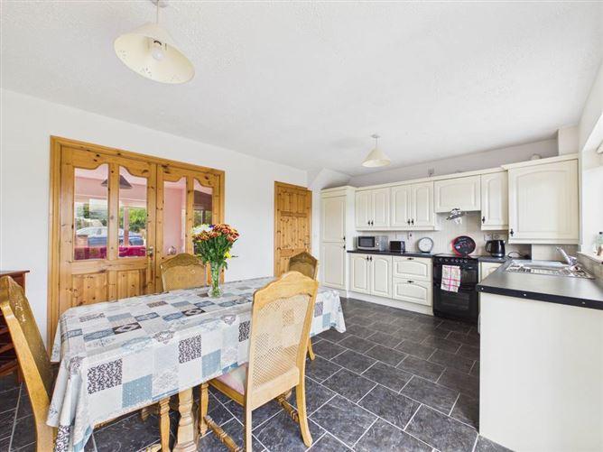 16 The Heathers, Classes Lake, Ballincollig, Cork, historical listing image 6