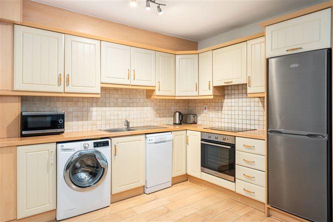 49, Carton Square, Co. Kildare, historical listing image 5