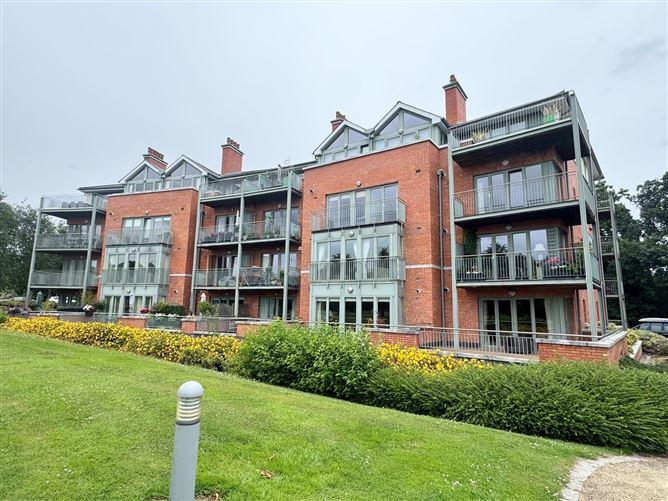 7 Willow Lodge, Farmleigh Avenue, Farmleigh Woods, Castleknock, Dublin 15, historical listing image 1