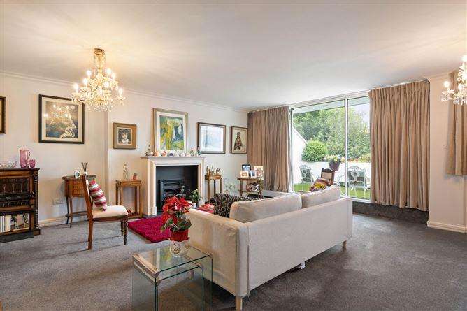 6 Laurel, Hazeldene, Ballsbridge, Dublin 4, historical listing image 5