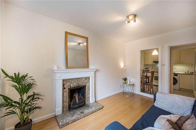 39 Crescent House , Clontarf, Dublin 3, historical listing image 2