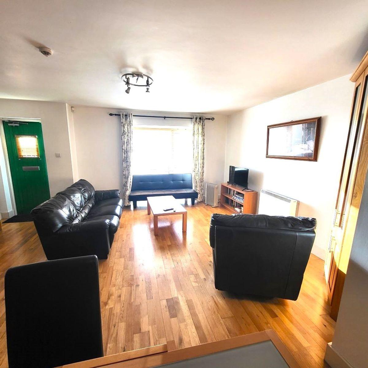 60 Shearwater, Pier Road, Kinsale, Co. Cork, P17DY28, historical listing image 5