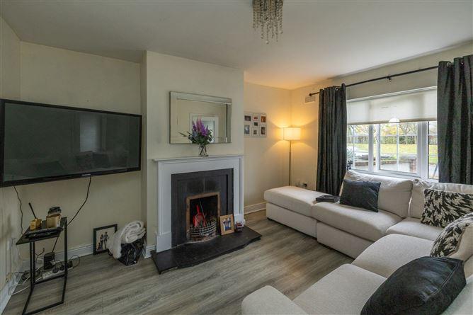 24 Bushfield Lawns, Clondalkin, Dublin 22, historical listing image 3