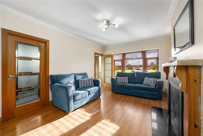 29 Parkhill West, Kilnamanagh, Dublin 24, historical listing image 5