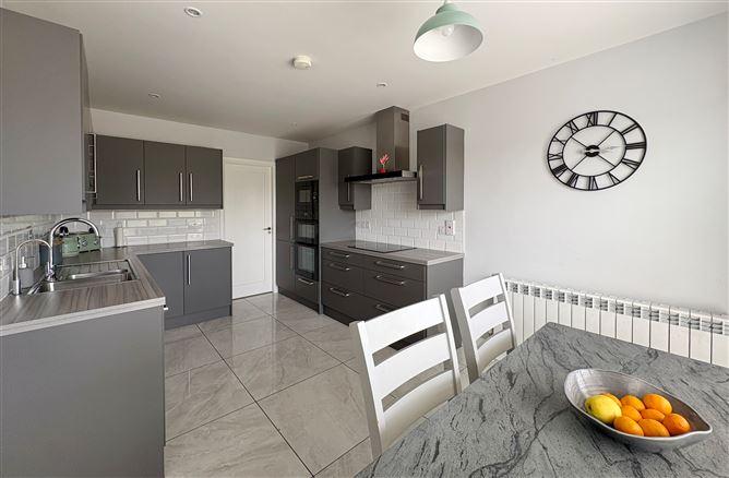 9 Court View, Friary Walk, Callan, Kilkenny, historical listing image 6