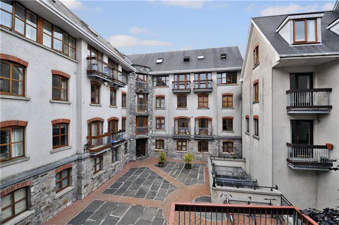 20 Kirwans Court, Kirwans Lane, Galway City Centre, Galway, historical listing image 1