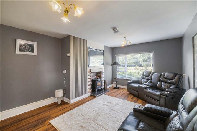 6 The Bungalows, Pearse Park, Dundalk, Co. Louth, historical listing image 3