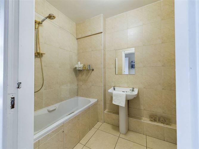 10 Bellair Close, Bellair Estate, Ballinlough, Cork, historical listing image 6