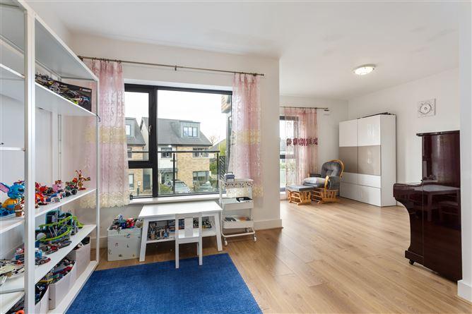 13 Sandyford Green, Sandyford, Dublin 18, historical listing image 3