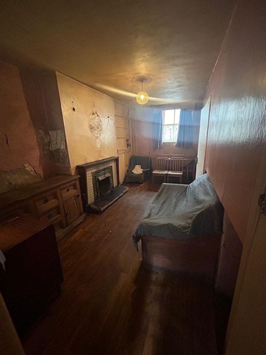 1 Holycross Avenue, Drumcondra, Dublin 3, D03W352, historical listing image 4