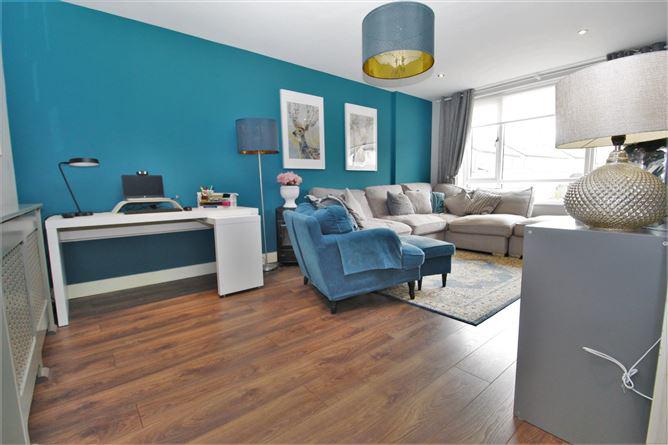 12 Park Crescent, Hansfield Wood, Clonsilla, Dublin 15, historical listing image 3
