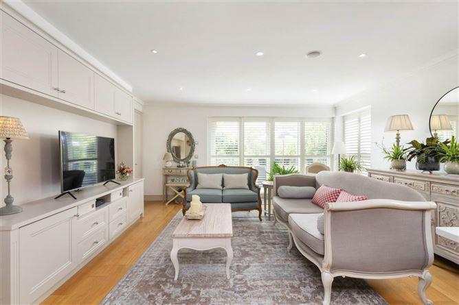 23 Cherry Lodge, Farmleigh Woods, Castleknock, Dublin 15, historical listing image 4