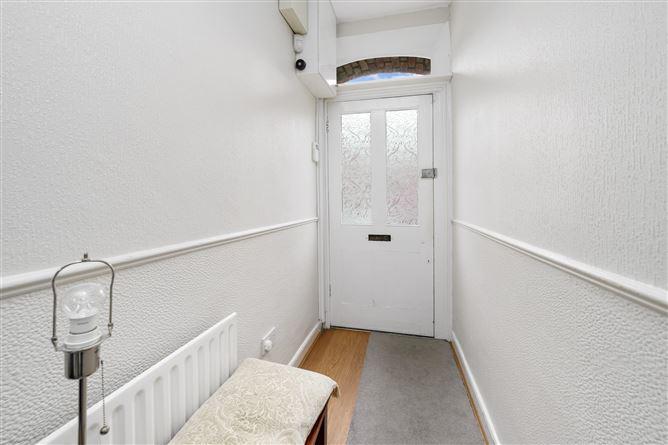 Original advertisement for 33 CARLINGFORD RD, DRUMCONDRA, DUBLIN 9