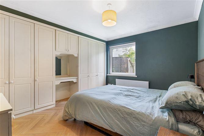 143 The Elms, Mount Merrion Avenue, Blackrock, Co. Dublin, historical listing image 6
