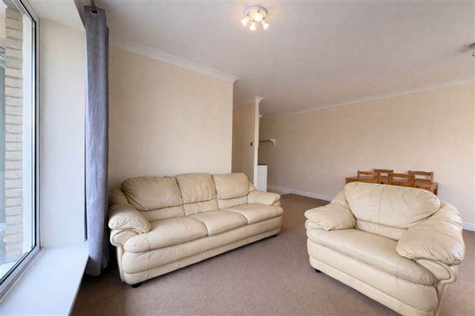 8, Verdemont Snugborough Road, Dublin 15, historical listing image 4