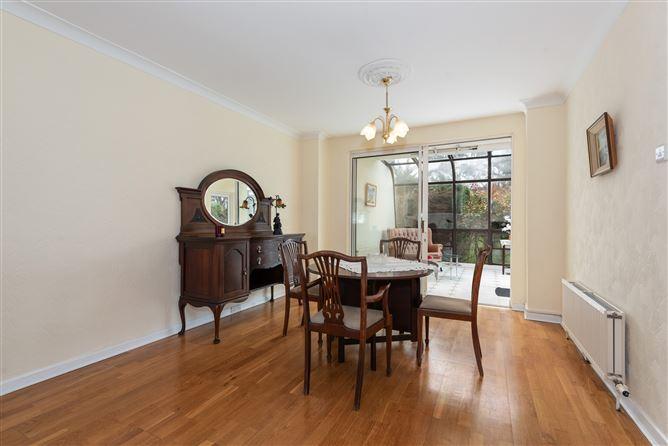 10, Pine Valley Avenue, Dublin 16, historical listing image 5