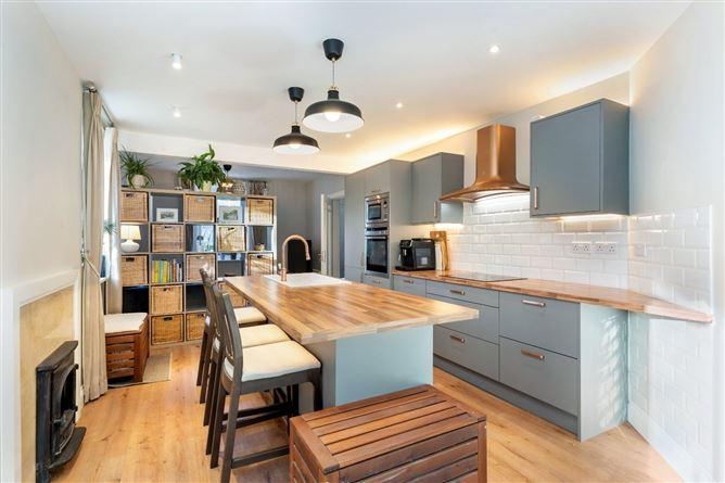 601 Woodview Cottages, Rathfarnham, Dublin 14, historical listing image 3