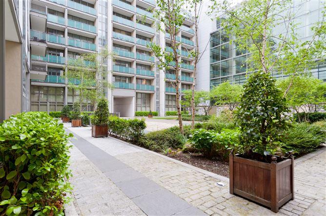 96 Kirkpatrick House, Spencer Dock, IFSC, Dublin 1, historical listing image 2
