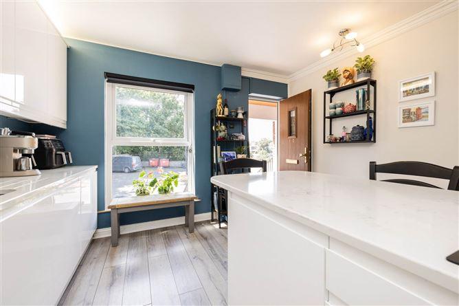 10 Thorncliffe, Dundrum Road, Milltown, Dublin 6, D14D4D6, historical listing image 4