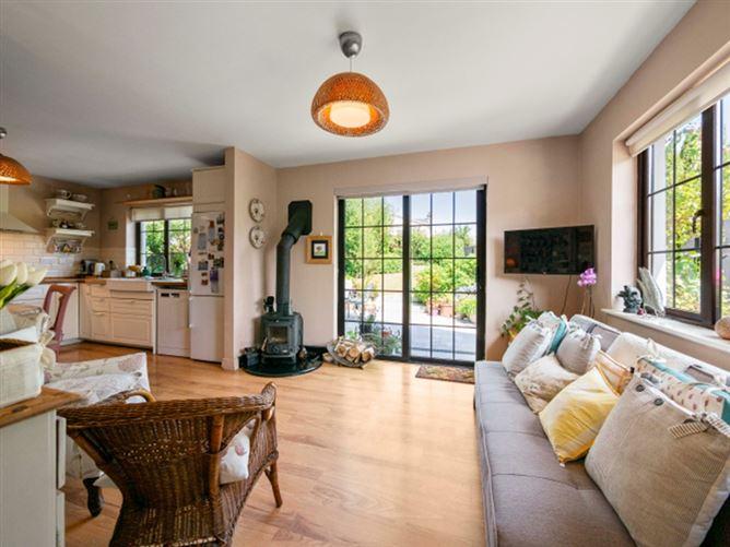 6 The Village, Ballymoney, Gorey, Co. Wexford, historical listing image 2