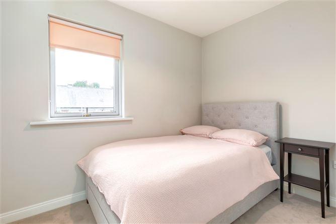 11 Richmond Green, Monkstown, County Dublin, historical listing image 5