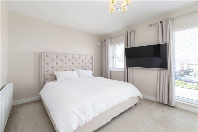 25 Graydon Road, Main Street, Newcastle, Co.Dublin, historical listing image 5