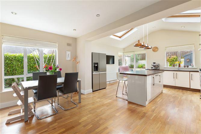 1 Cruagh Court, Dublin 18 , Stepaside, Dublin 18, historical listing image 3