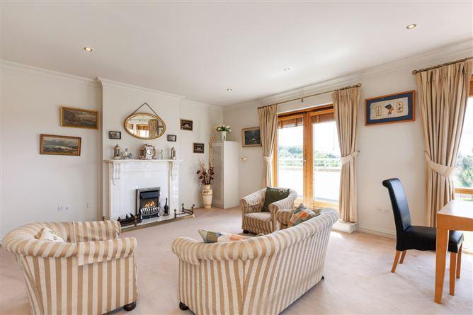 46 Kavanagh Hall, Collegewood, Castleknock, Dublin 15, historical listing image 2