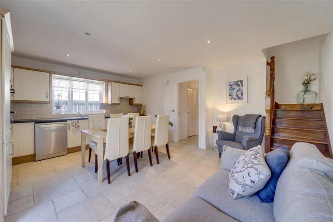 660 Ballycullen Road, Knocklyon, Ballycullen, Dublin 16, historical listing image 6