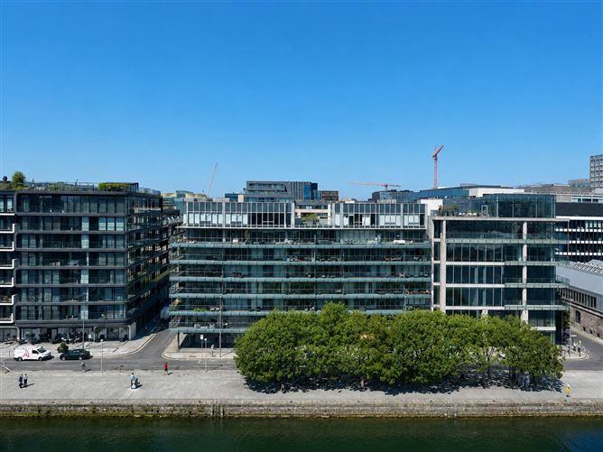 53 The Waterfront, Hanover Quay, Grand Canal Dk, Dublin 2, historical listing image 1