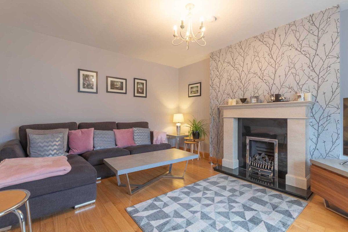 91 Glenoaks Close, Clonmel, Co. Tipperary, historical listing image 2