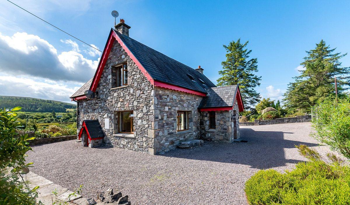 Cloonee, Tuosist, Kenmare, Co. Kerry, historical listing image 1