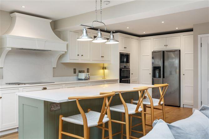 16, Aranleigh Mount, Dublin 14, historical listing image 5