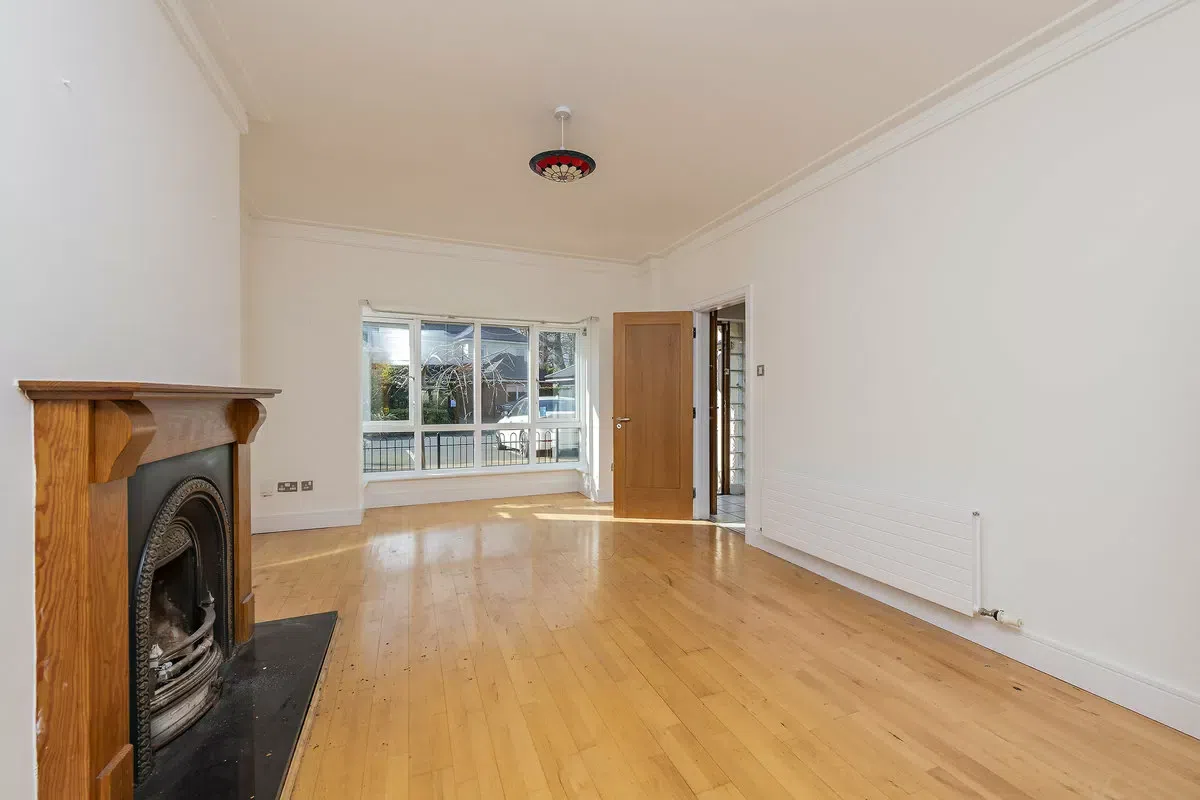 15 Carrickmines Chase, Carrickmines Wood, Carrickmines, Dublin 18, historical listing image 4