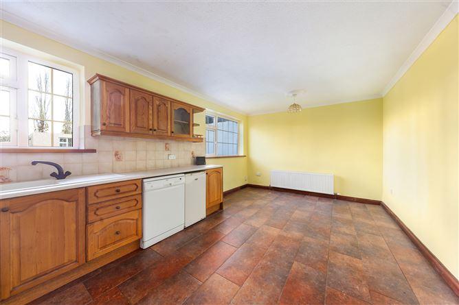 37 Glendale, Leixlip, Co. Kildare, historical listing image 3