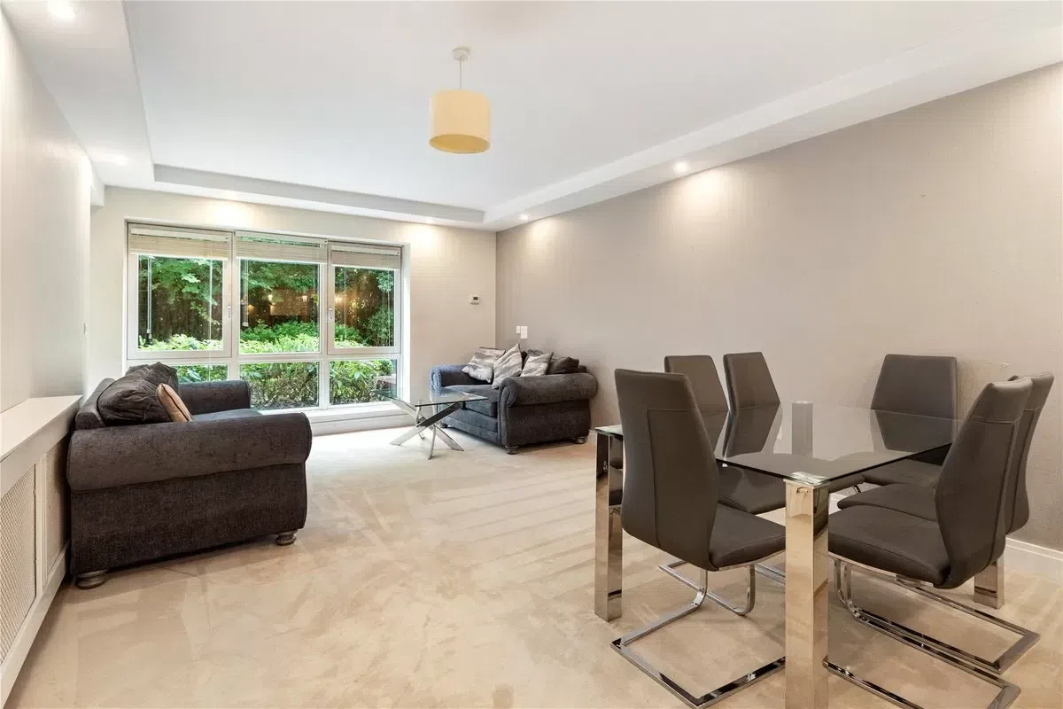 42 Shrewsbury Square, Ballsbridge, Dublin 4, historical listing image 2