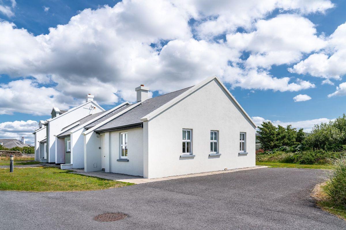 19 Barr Na Farraige, Achill Sound, Westport, Co. Mayo, F28DK44, historical listing image 2