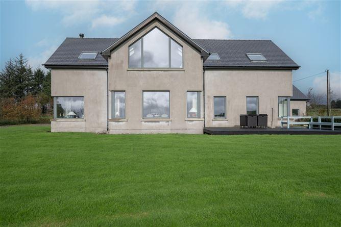 Dooneens, Rylane, Co. Cork, historical listing image 1