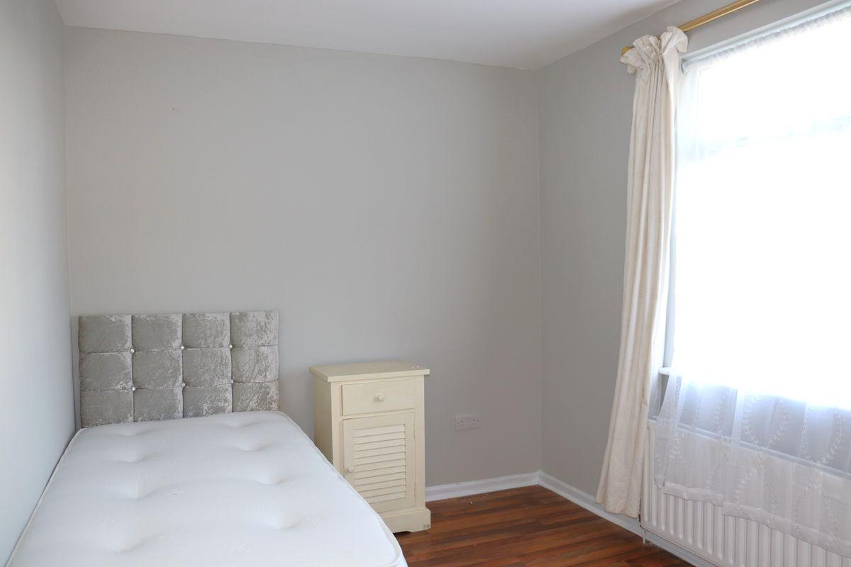Apartment 3, Saint Jude's Apartments, Russell Court, Dooradoyle, Co. Limerick, V94H363, historical listing image 6