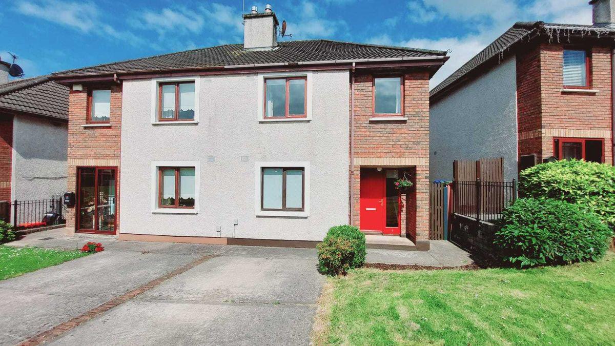 9 Glenview Park, Dillons Cross, Dillons Cross, Co. Cork, historical listing image 1