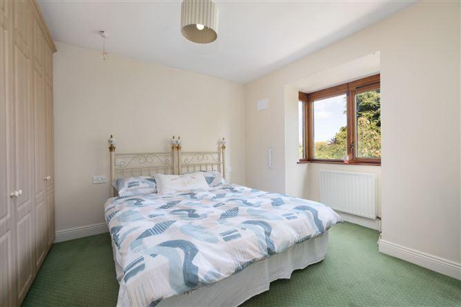 7, Rathmichael Park, Dublin 18, historical listing image 6