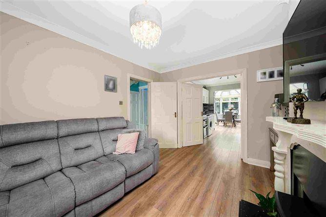 1 Woodvale Crescent, Clonsilla, Dublin 15, historical listing image 5