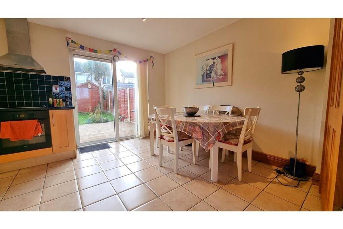 12 De Selby Court, Old Blessington Road, Tallaght, Dublin 24, D24EK50, historical listing image 6