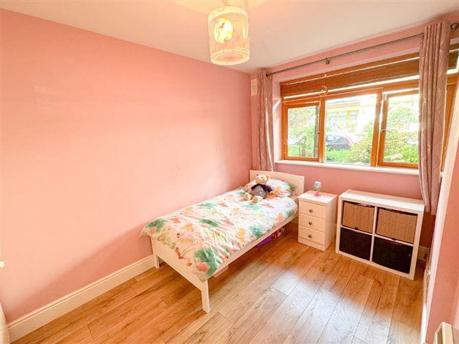 13 Sycamore, Ridge Hall, Shanganagh Road, Ballybrack, County Dublin, historical listing image 5