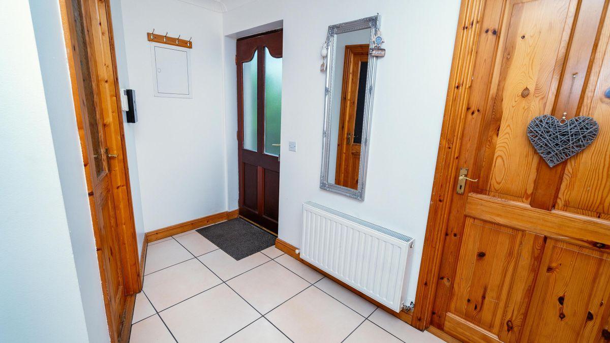25 Grand Canal Court, Tullamore, Co. Offaly, R35N6X8, historical listing image 4