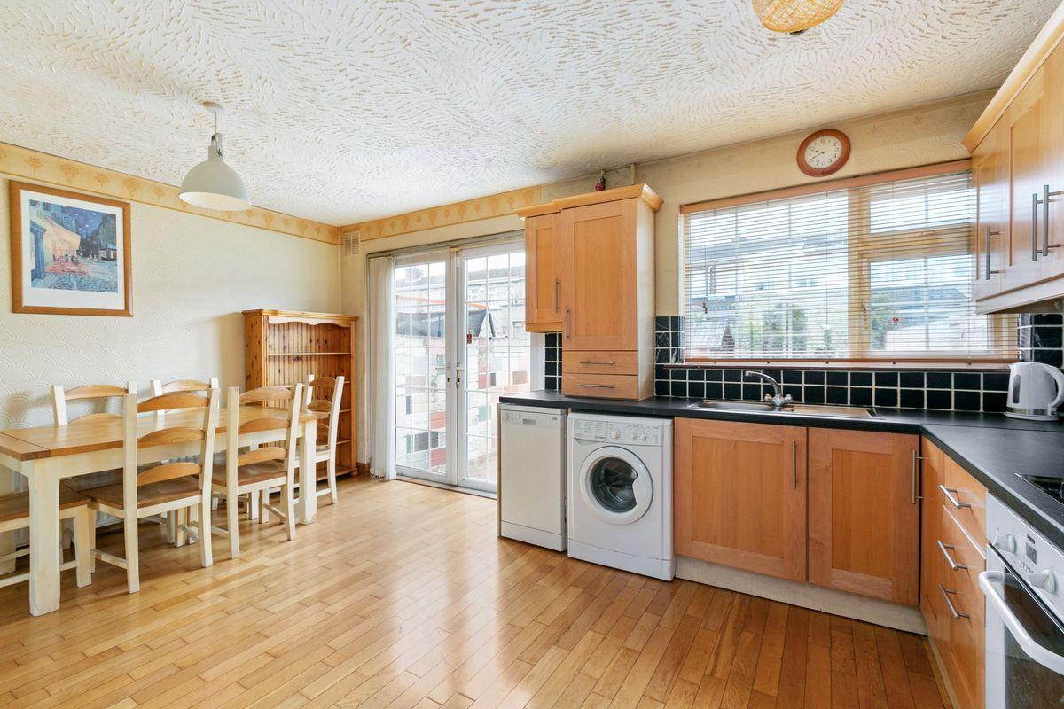 12 fernwood park, springfield, tallaght dublin 24, historical listing image 4
